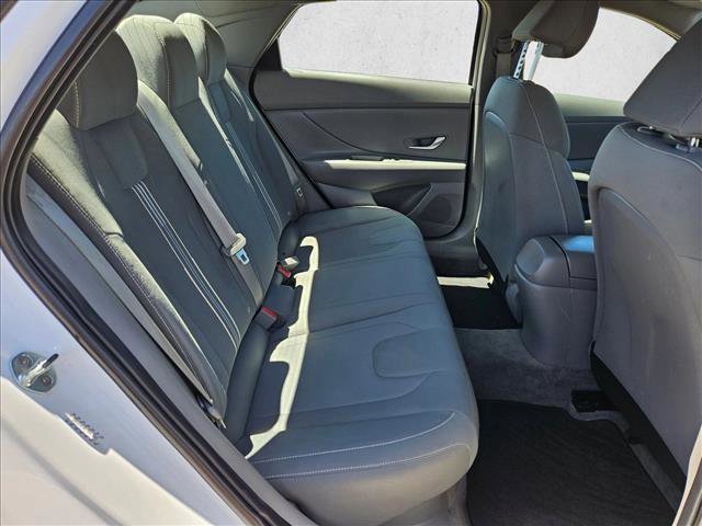 Used 2023 Hyundai Elantra Blue FWD image 24