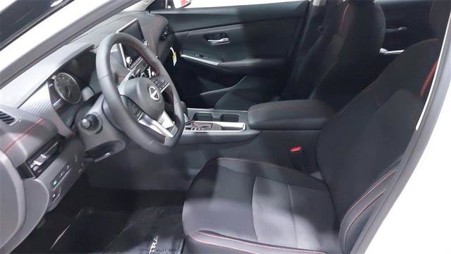 Used 2025 Nissan Sentra SR FWD image 20