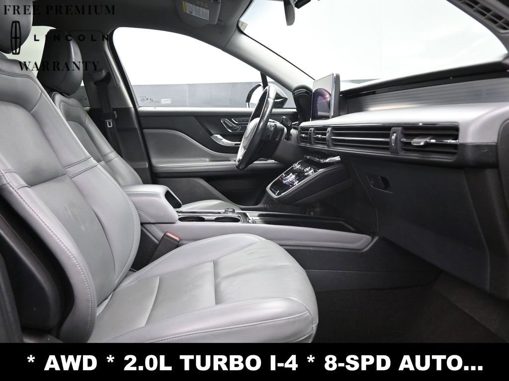 Used 2021 Lincoln Corsair AWD w/ Premium Package image 14