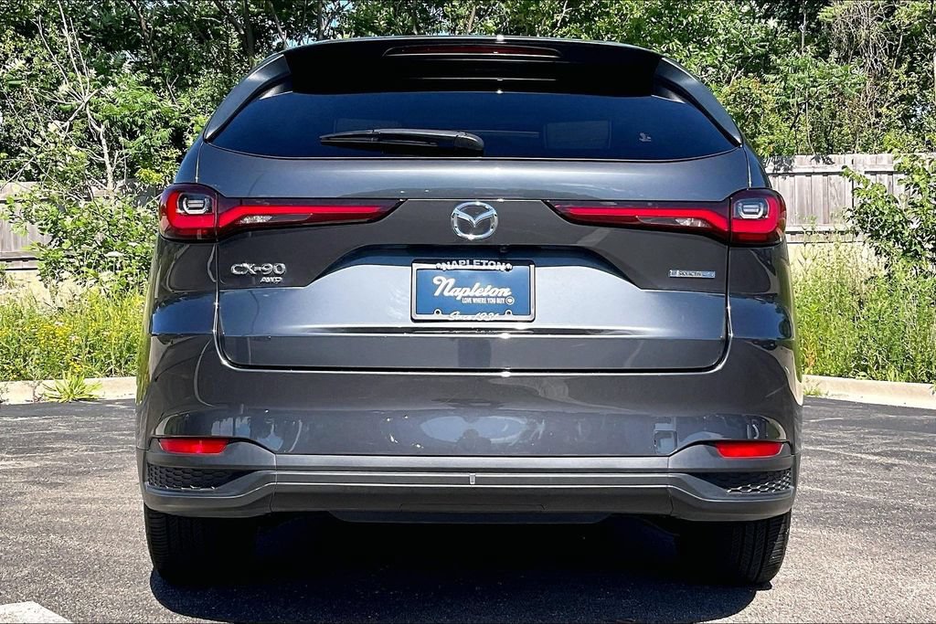 Used 2024 MAZDA CX-90 Plug-In Hybrid w/ Preferred AWD/4WD image 4