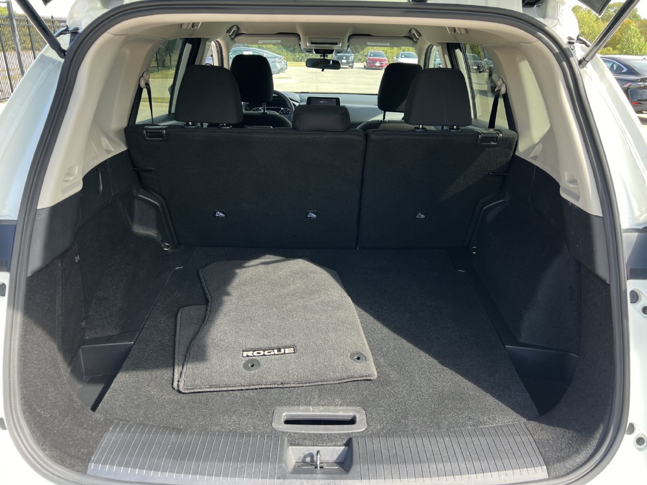 Used 2026 Nissan Rogue S FWD image 21