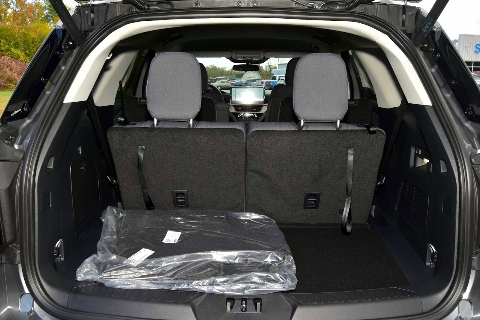 New 2026 Ford Explorer Active image 10