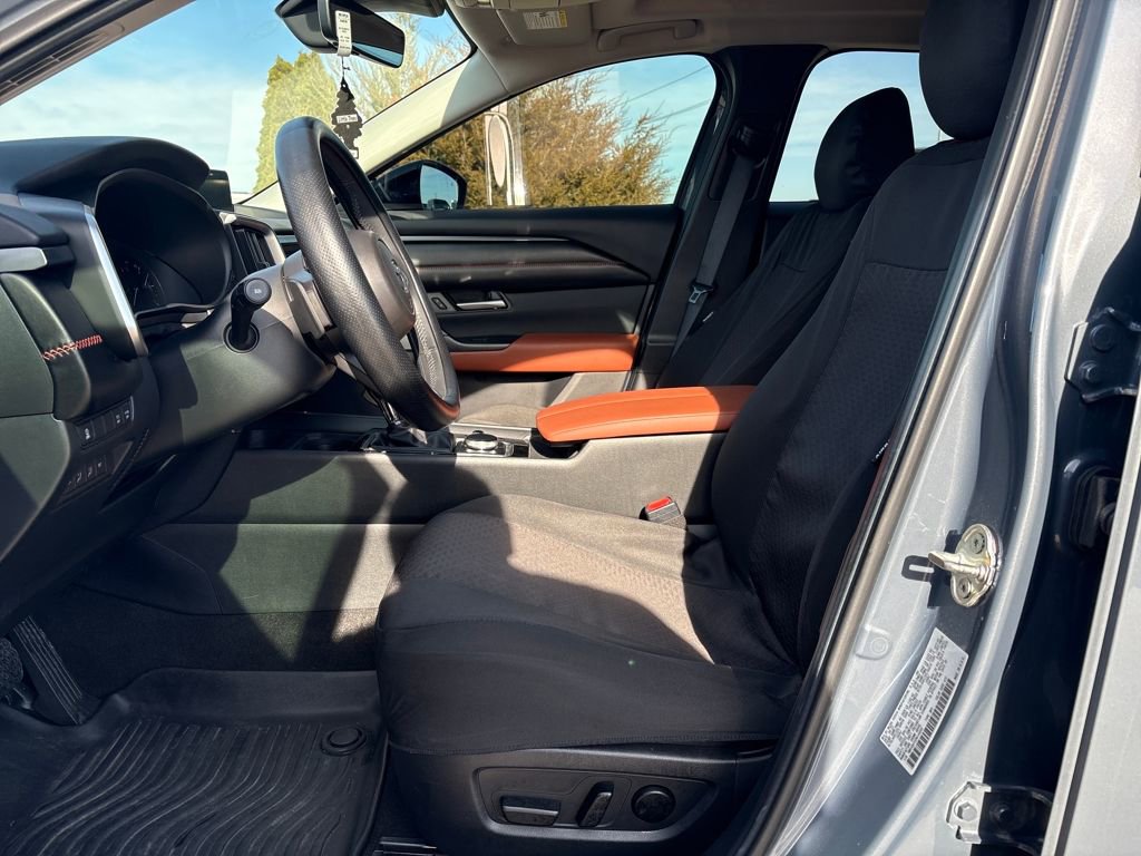 Used 2023 MAZDA CX-50 Meridian Edition w/ Apex Package image 9