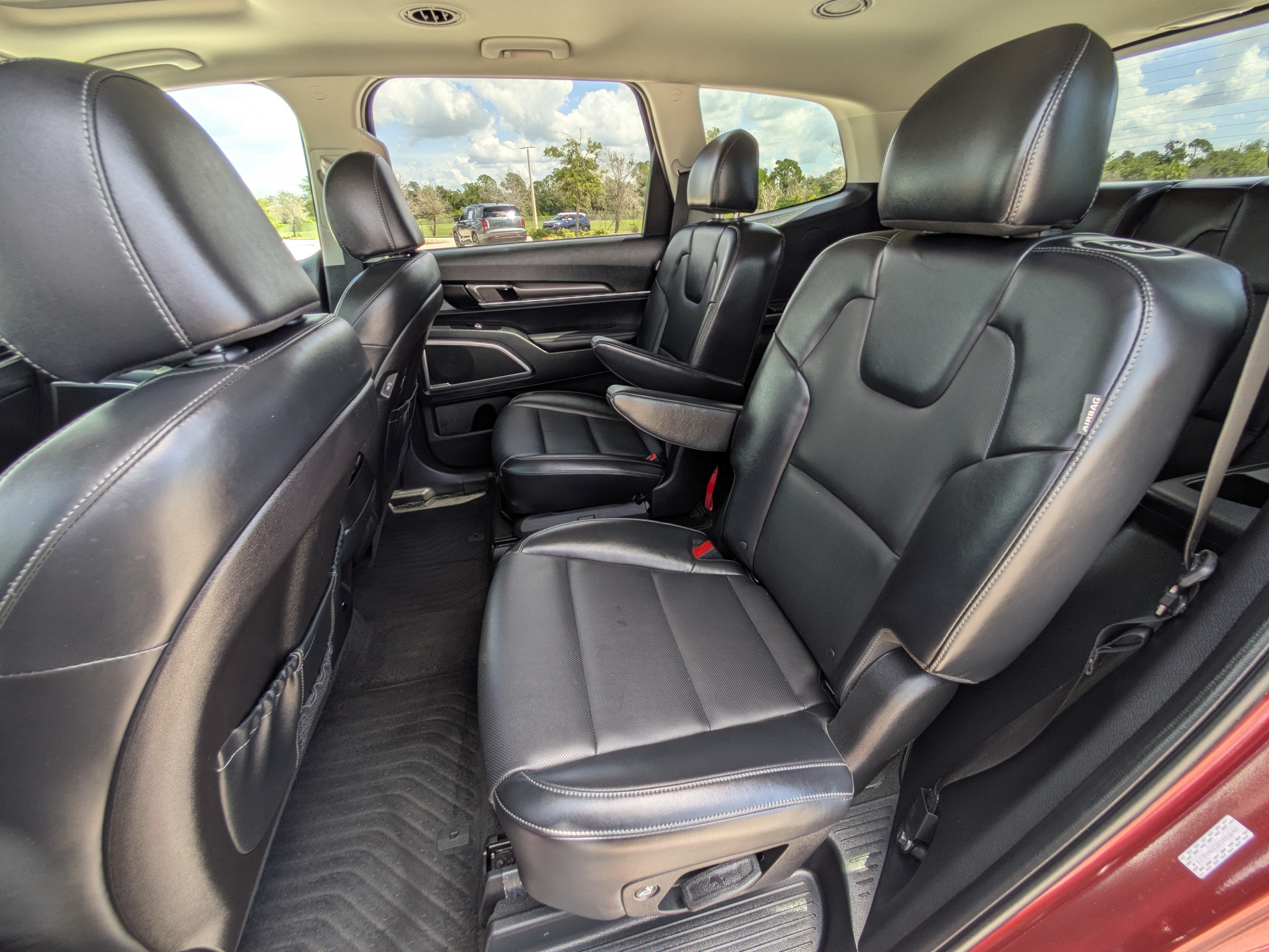Certified 2024 Kia Telluride S w/ S Sunroof Package FWD image 14