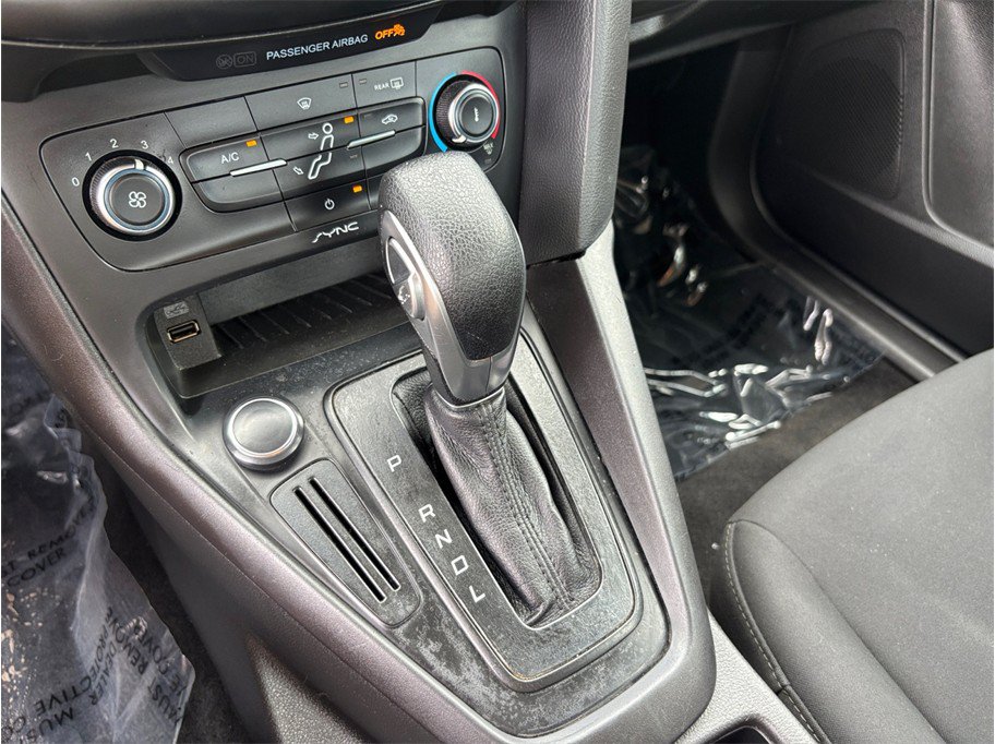 Used 2017 Ford Focus SE FWD image 26