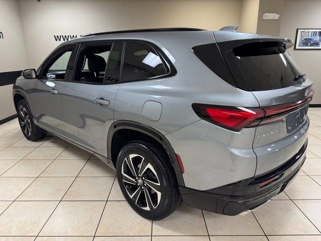 Used 2025 Buick Enclave Sport Touring FWD image 4