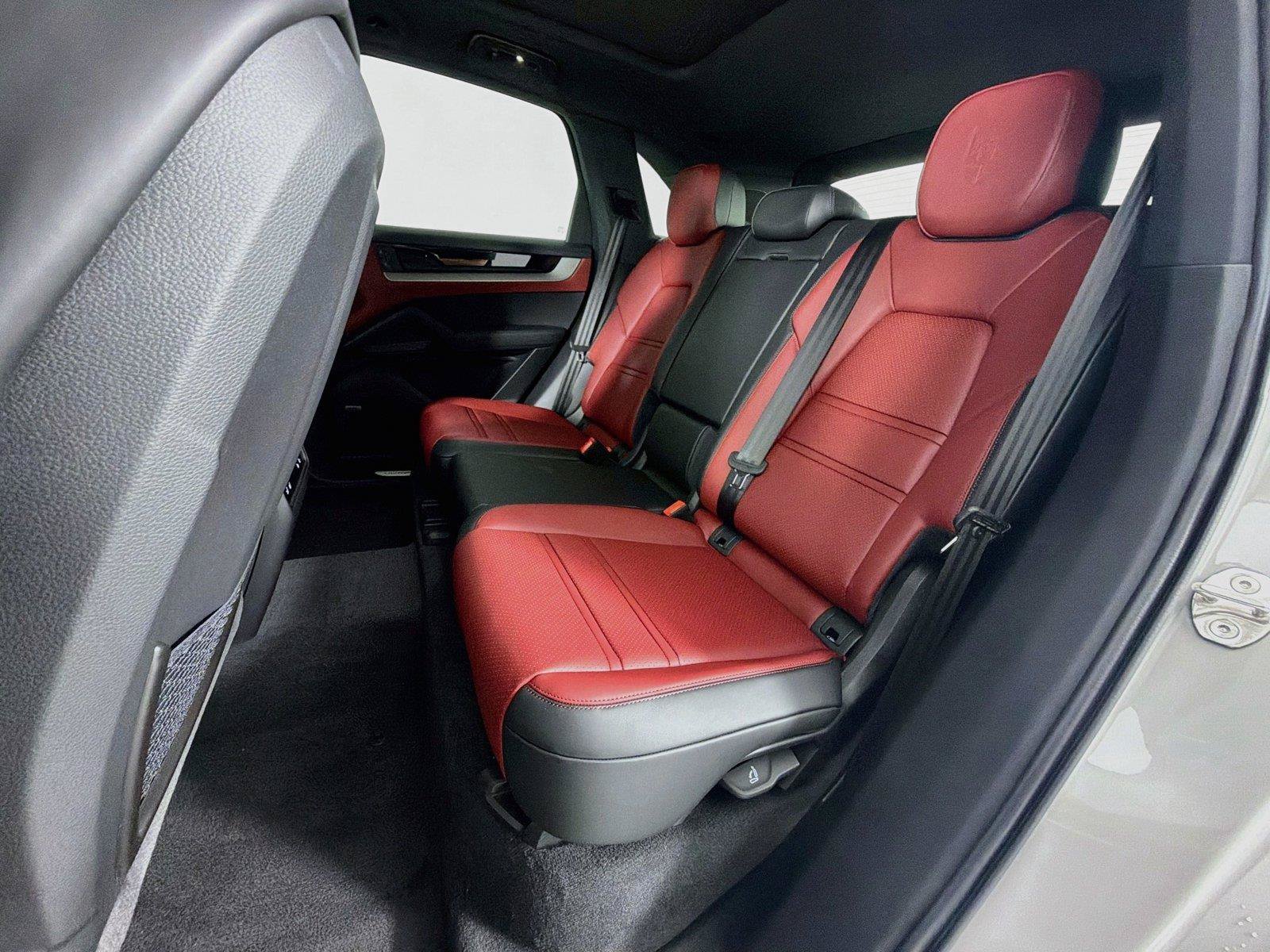 New 2026 Porsche Cayenne AWD/4WD image 22
