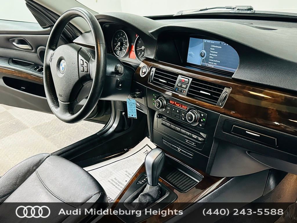Used 2011 BMW 328i xDrive Sedan image 10