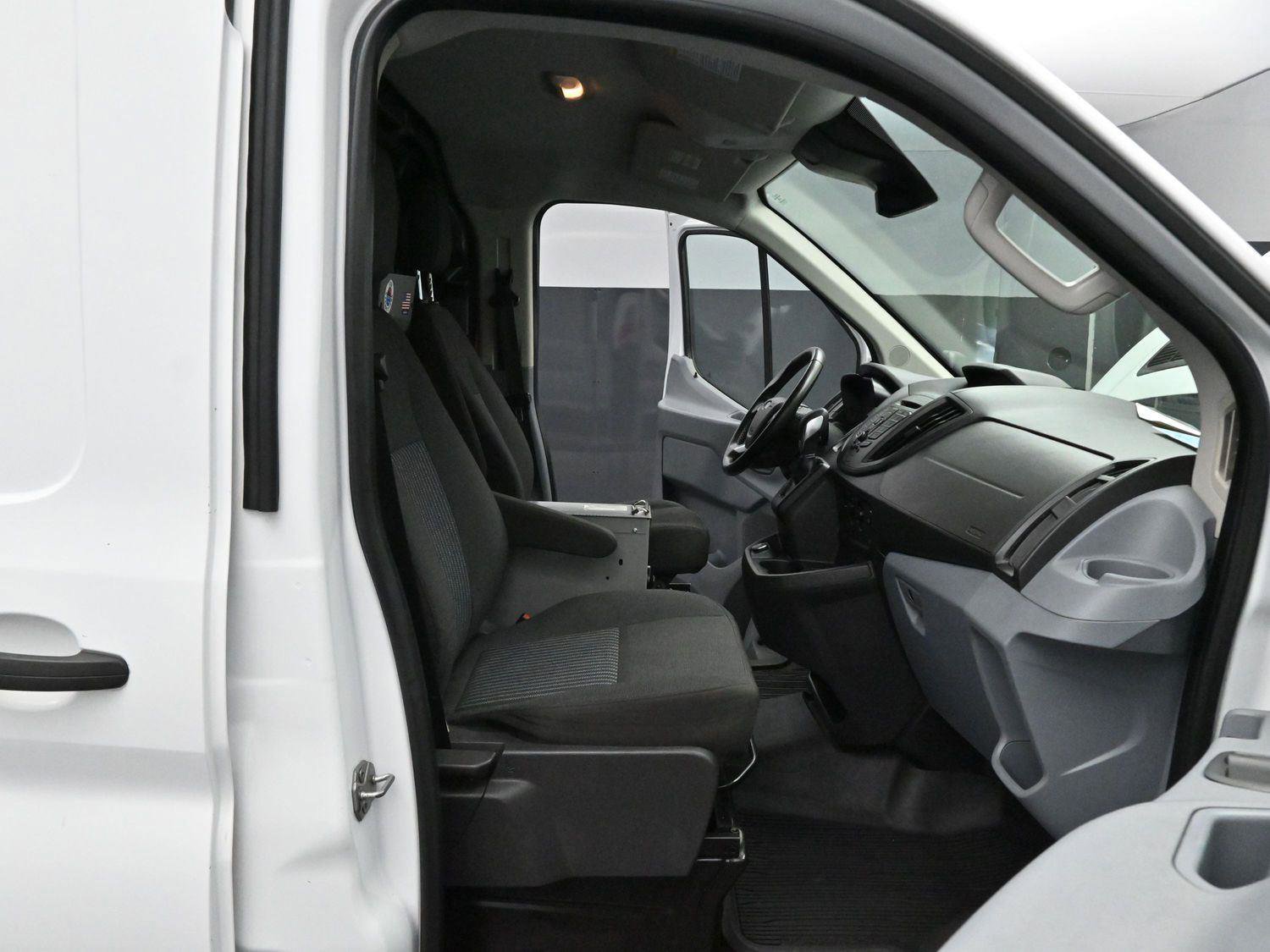 Used 2019 Ford Transit 250 130 Low Roof image 29