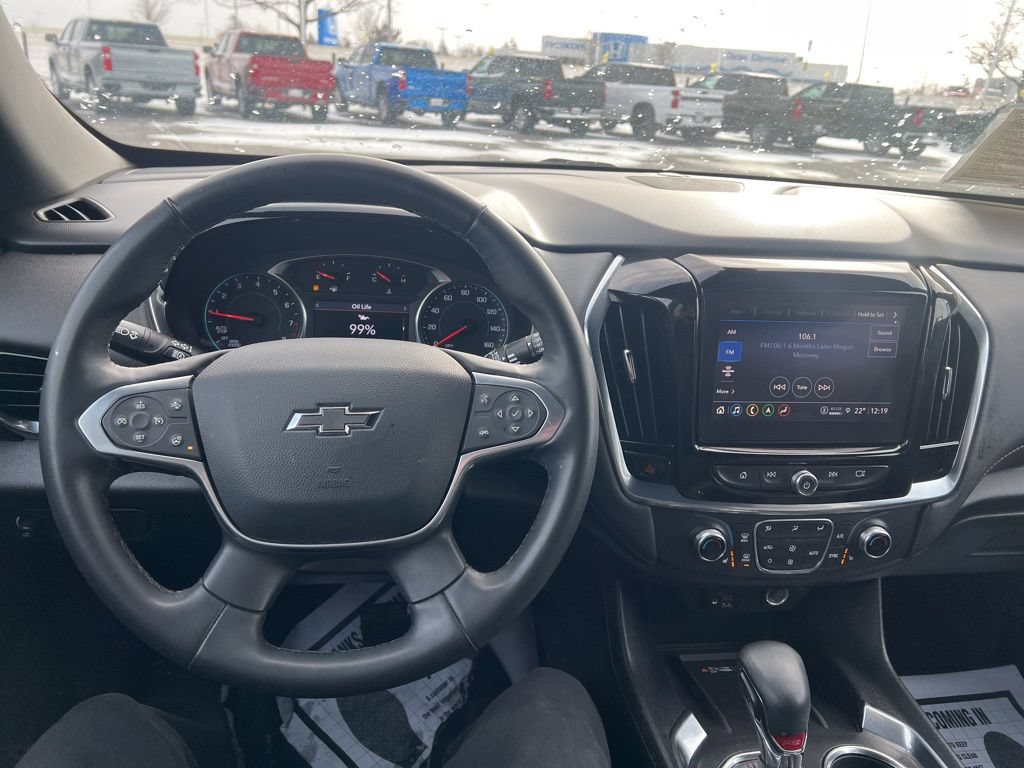 Used 2023 Chevrolet Traverse RS AWD/4WD image 28