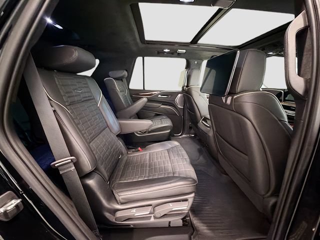 Certified 2021 Cadillac Escalade Premium Luxury Platinum AWD/4WD image 26