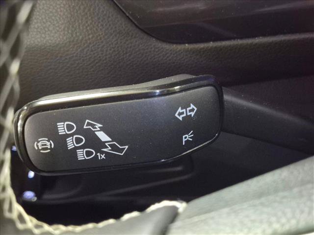 Used 2023 Volkswagen Tiguan SE AWD/4WD image 15