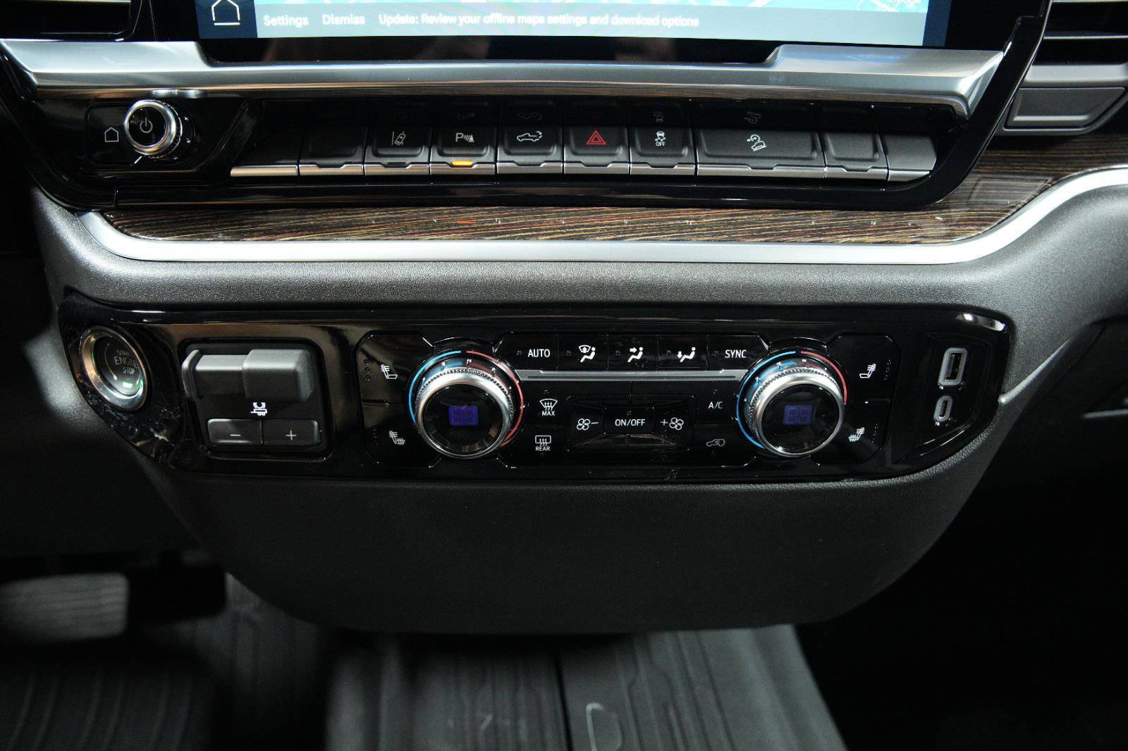 New 2025 GMC Sierra 2500 SLE w/ SLE Value Package; image 34