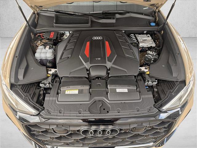 Used 2025 Audi SQ8 Premium Plus w/ Executive Package image 11