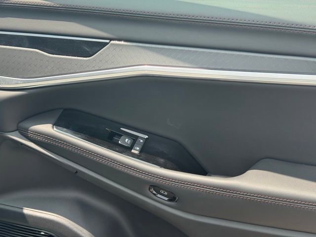 Used 2025 Jeep Wagoneer S Limited AWD/4WD image 17