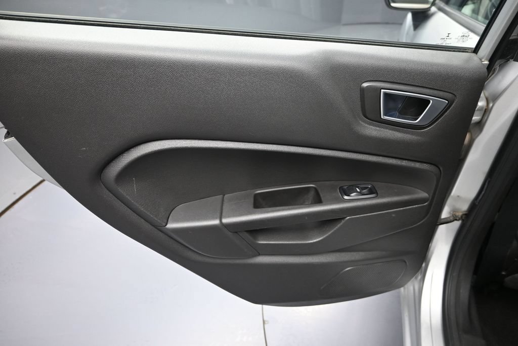 Used 2016 Ford Fiesta SE w/ Cold Weather Package FWD image 24