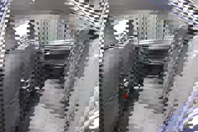 Used 2017 Toyota Camry LE image 21