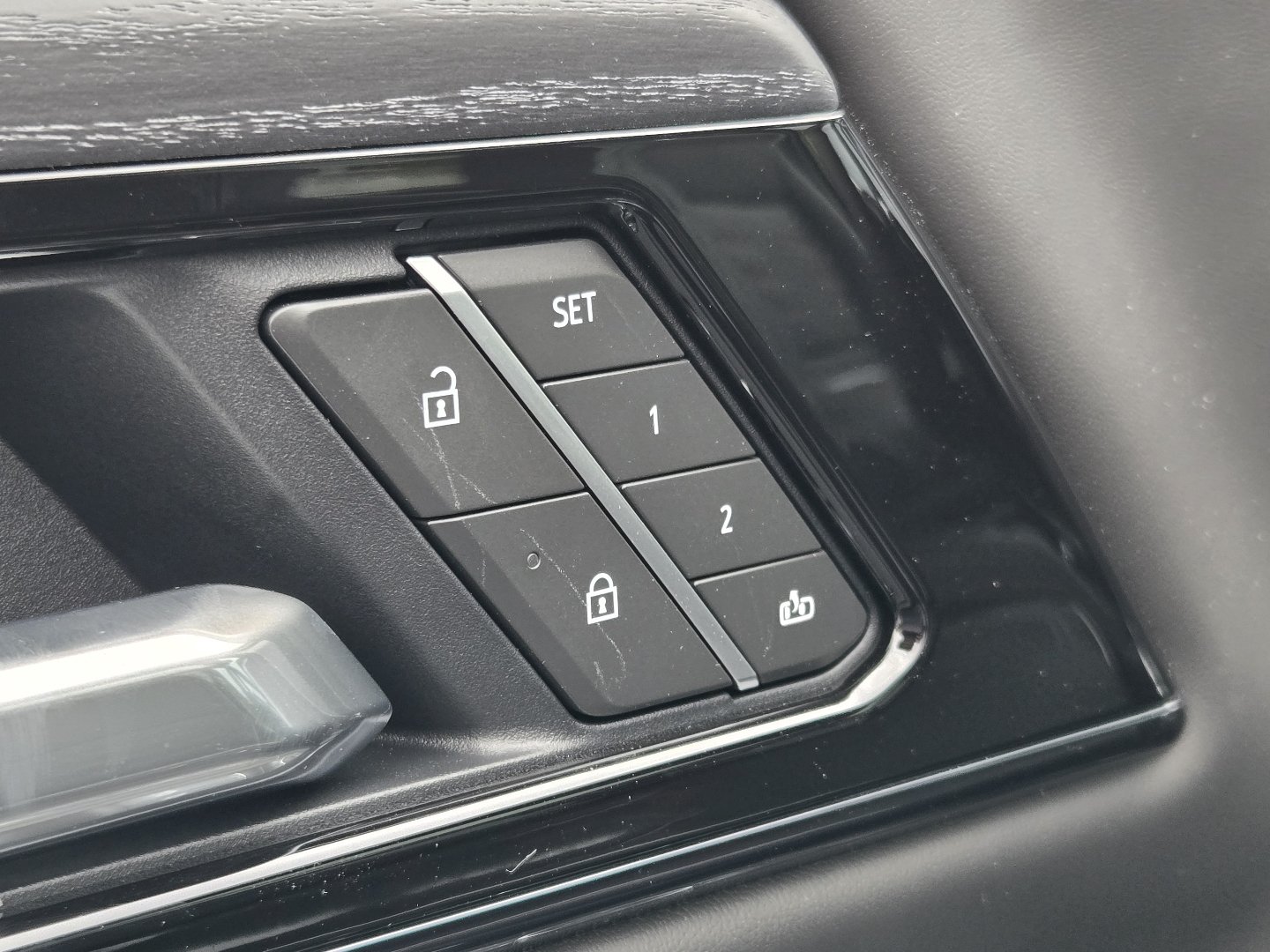 New 2026 GMC Yukon AT4 Ultimate AWD/4WD image 19