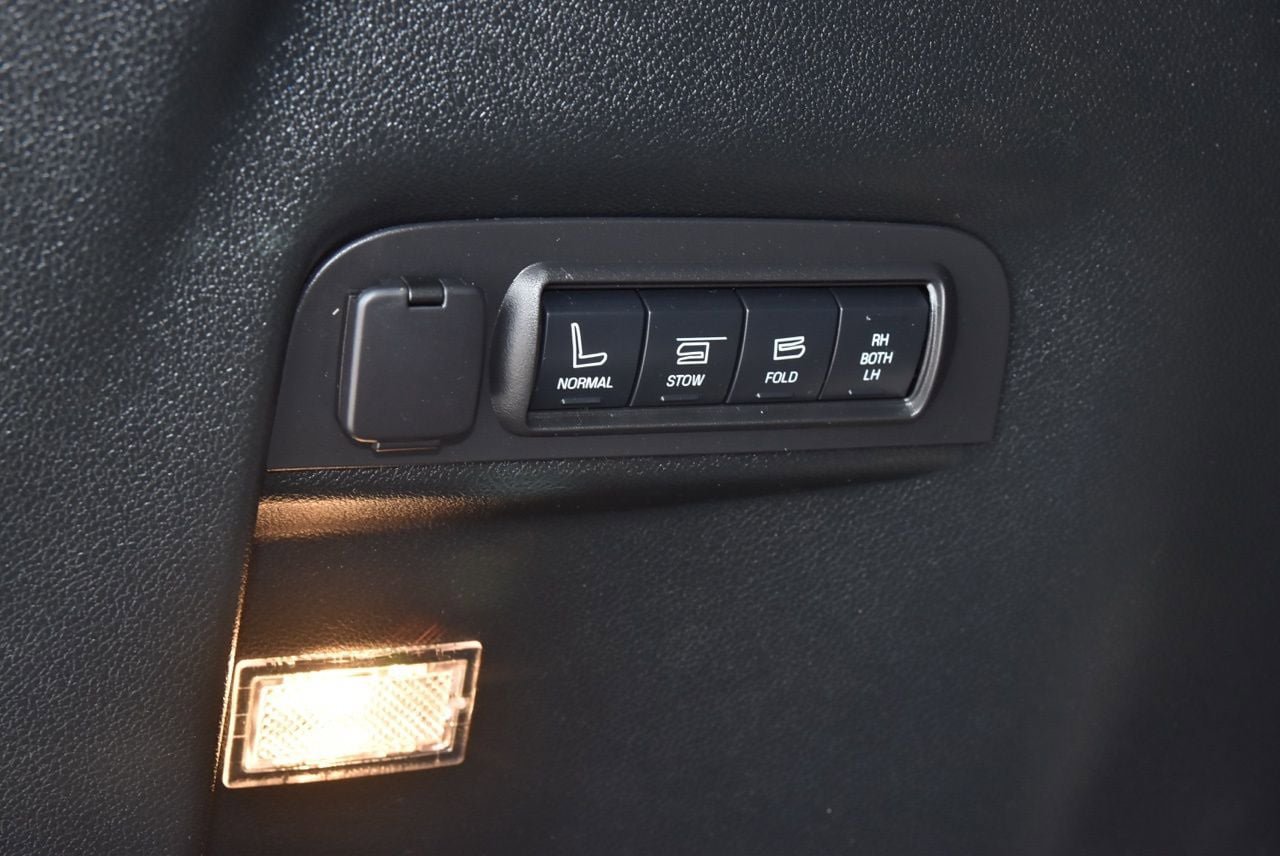 Used 2018 Ford Explorer Limited w/ Equipment Group 301A image 40