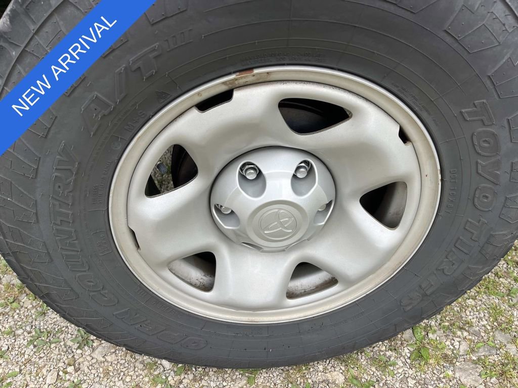 Used 2021 Toyota Tacoma SR image 11