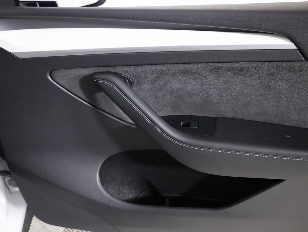 Used 2023 Tesla Model Y Performance image 61