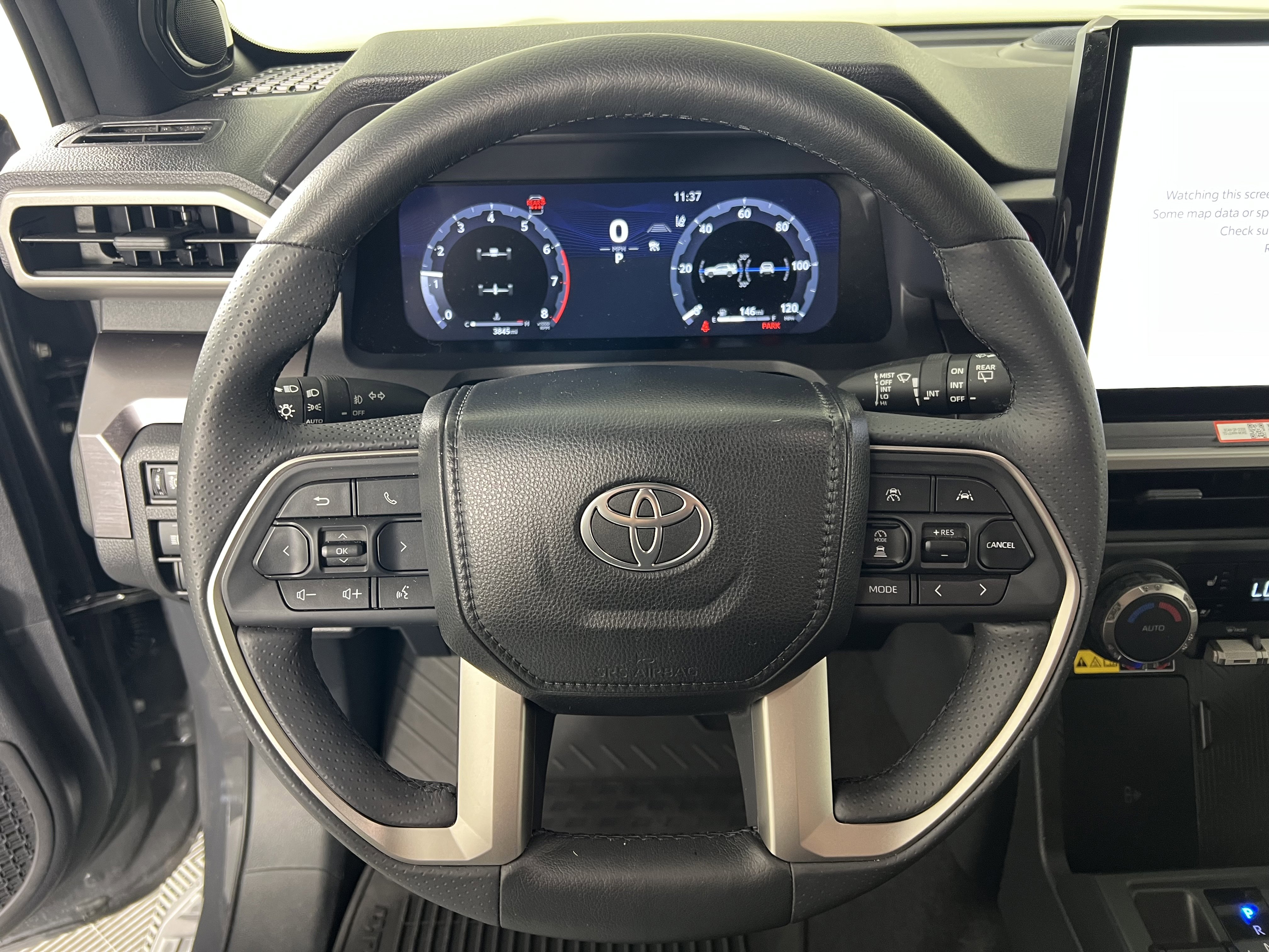 Used 2025 Toyota 4Runner TRD Off-Road Premium w/ Tow Technology Package AWD/4WD image 27