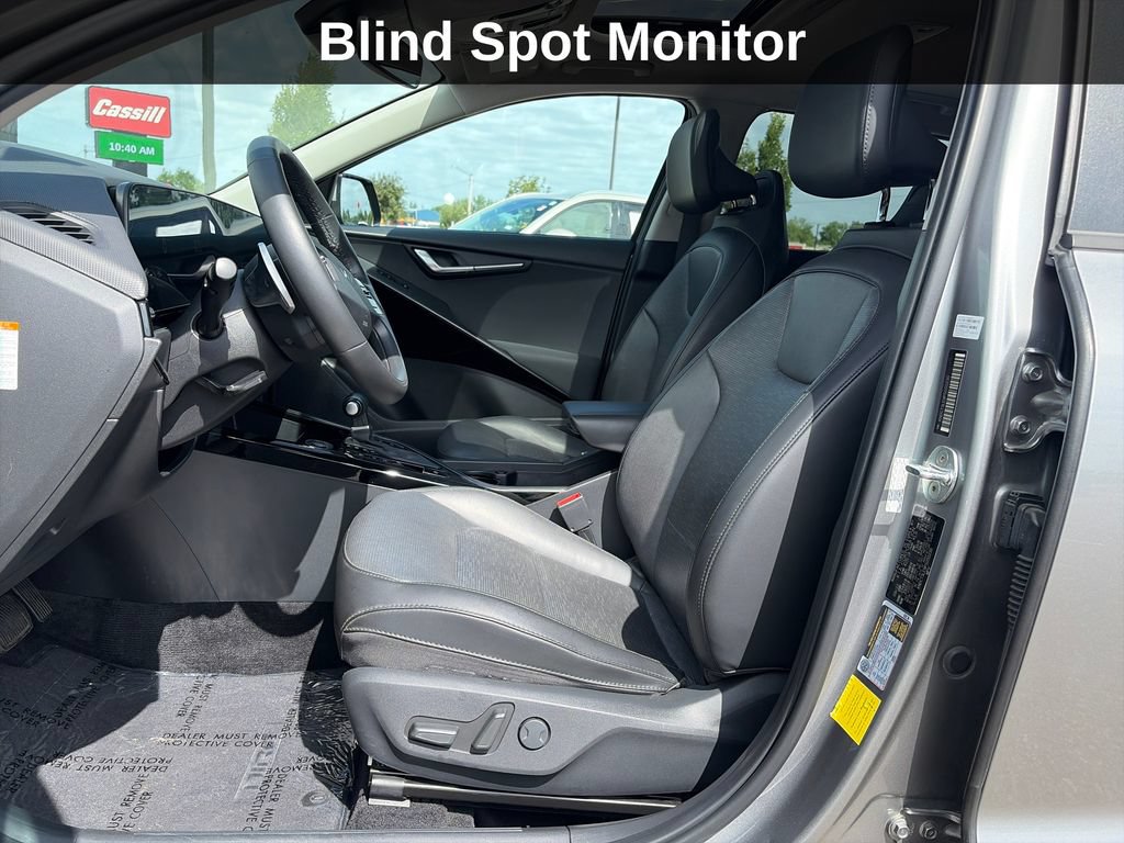 Used 2023 Kia Niro FWD image 12