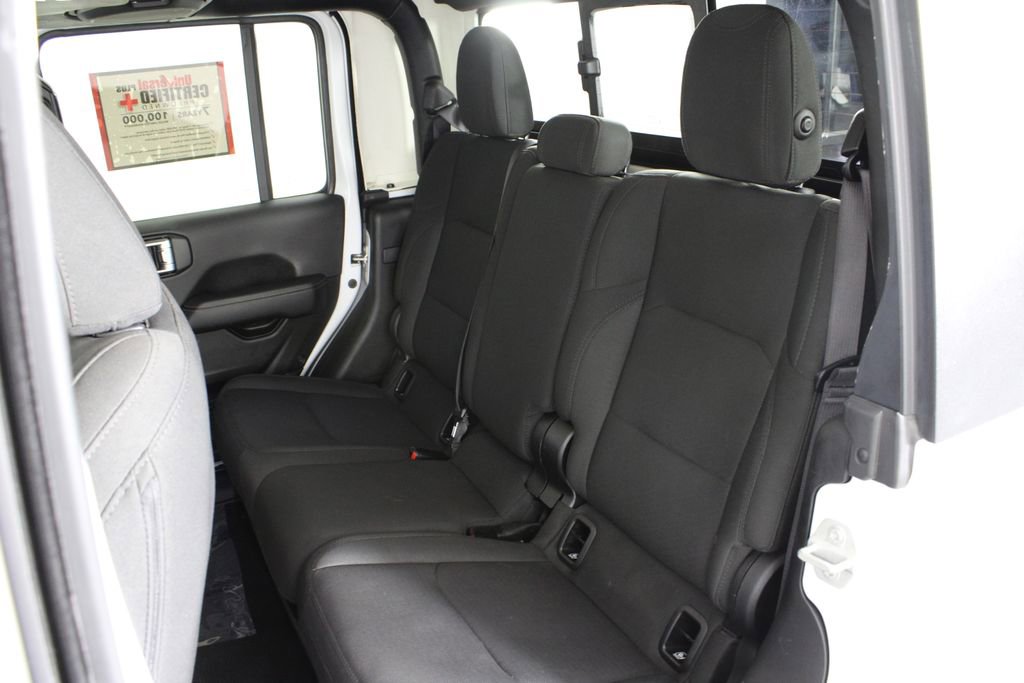 Used 2023 Jeep Gladiator Overland image 19