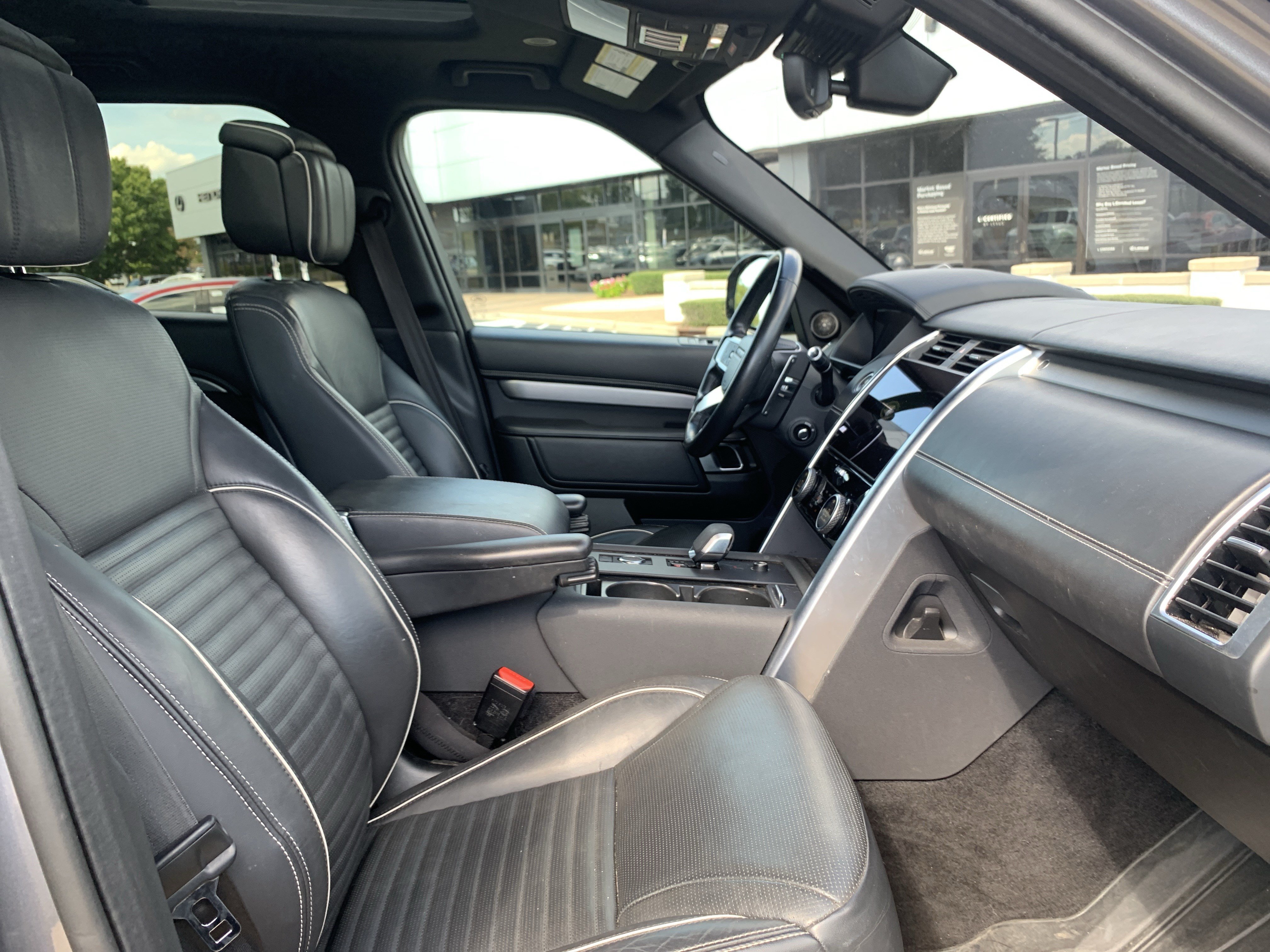 Used 2022 Land Rover Discovery HSE R-Dynamic AWD/4WD image 33