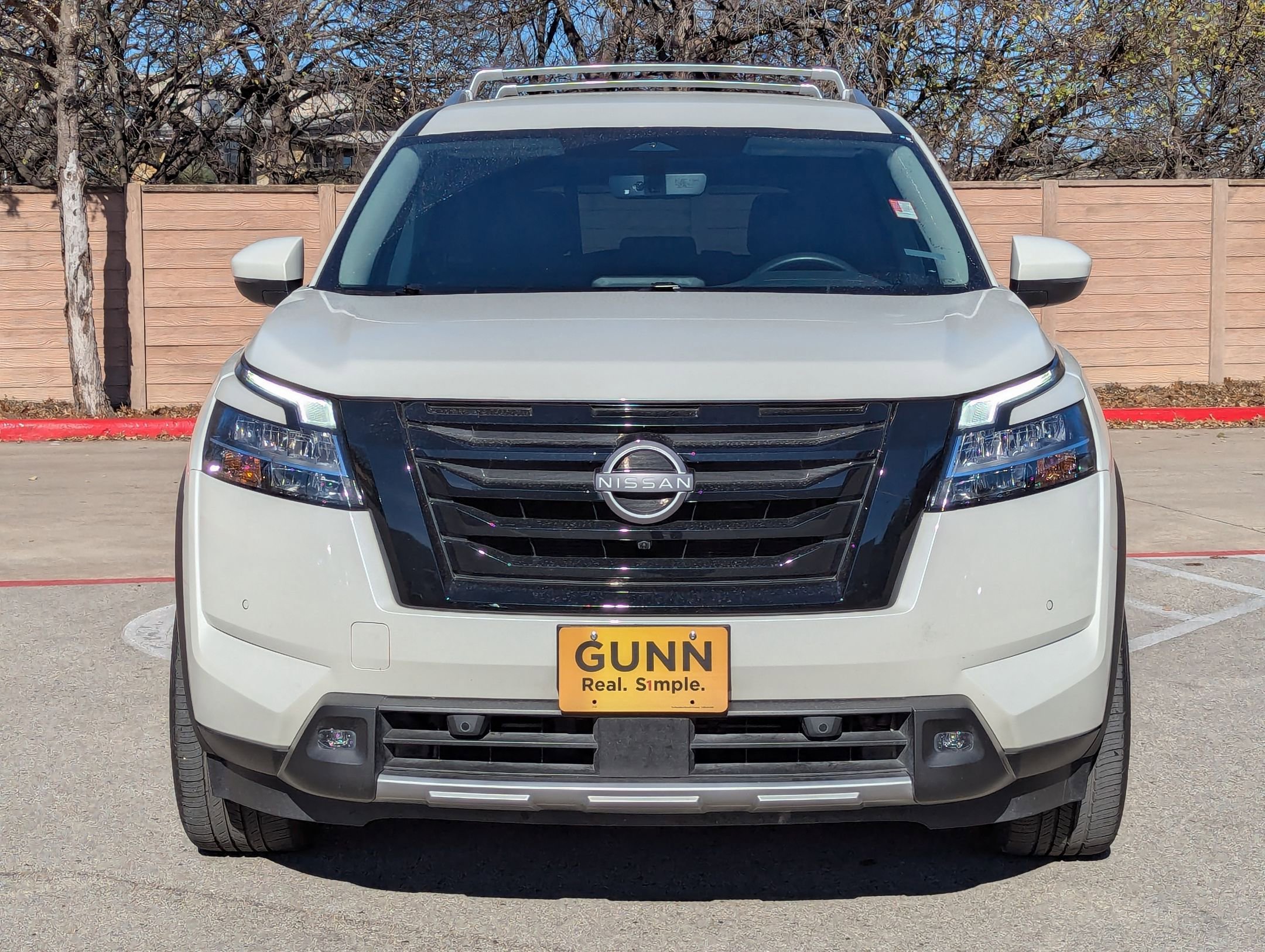 Used 2023 Nissan Pathfinder SL w/ Lighting Package (N92) image 9