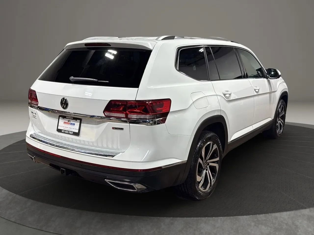 Used 2021 Volkswagen Atlas SEL Premium image 5