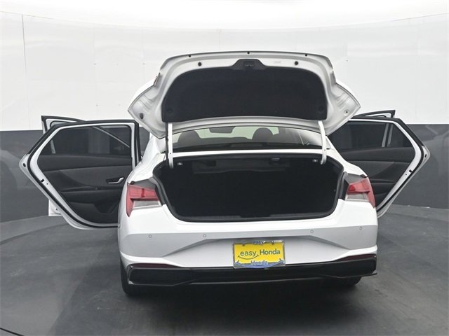 Used 2023 Hyundai Elantra Limited w/ Cargo Package image 40