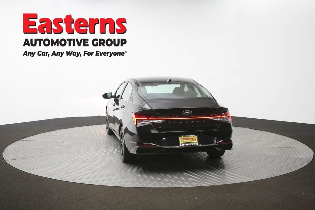 Used 2021 Hyundai Elantra SEL w/ Convenience + Premium Package FWD image 37