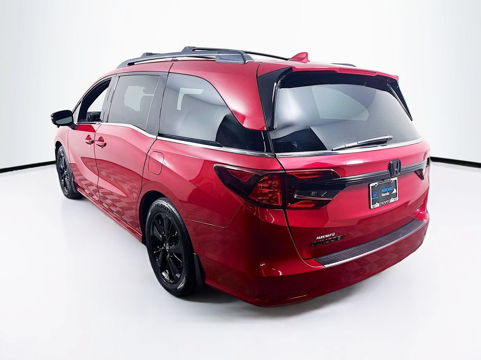Used 2023 Honda Odyssey Sport image 5