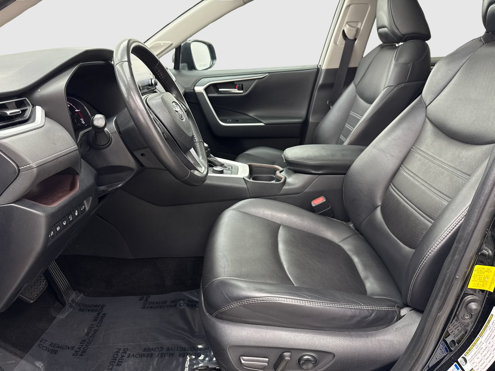 Used 2019 Toyota RAV4 Limited w/ Advanced Technology Package AWD/4WD image 17