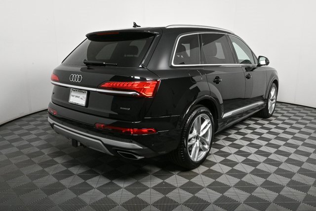 New 2025 Audi Q7 3.0T Premium Plus image 3