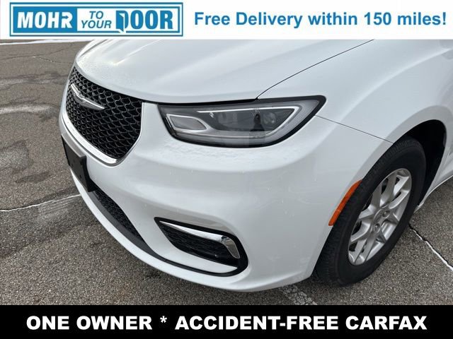 Used 2024 Chrysler Pacifica Touring-L image 36