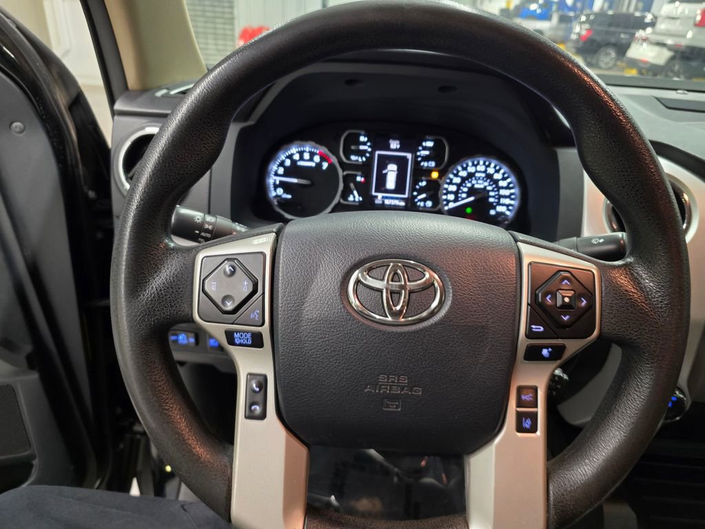 Used 2018 Toyota Tundra SR5 w/ SR5 Upgrade Package AWD/4WD image 18