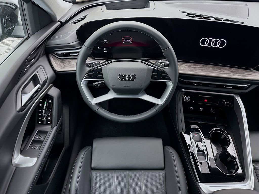 Used 2025 Audi Q5 Premium Plus w/ Premium Plus image 11