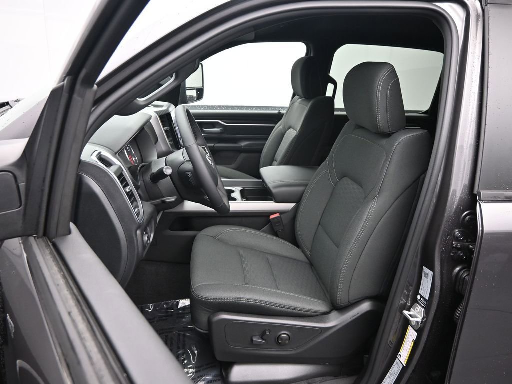 Used 2026 RAM 1500 Big Horn w/ Night Edition AWD/4WD image 27