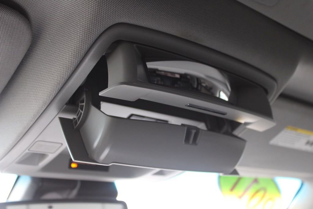 Used 2017 Chevrolet Tahoe LT w/ LT Signature Package image 51