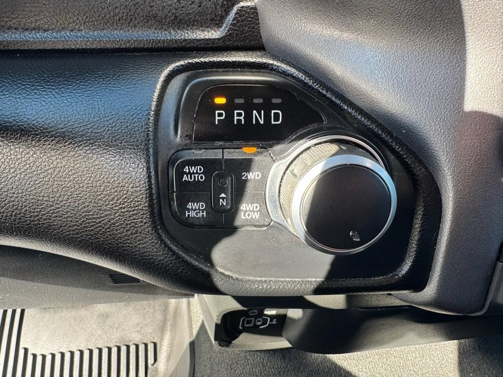 Used 2020 RAM 1500 Big Horn AWD/4WD image 25