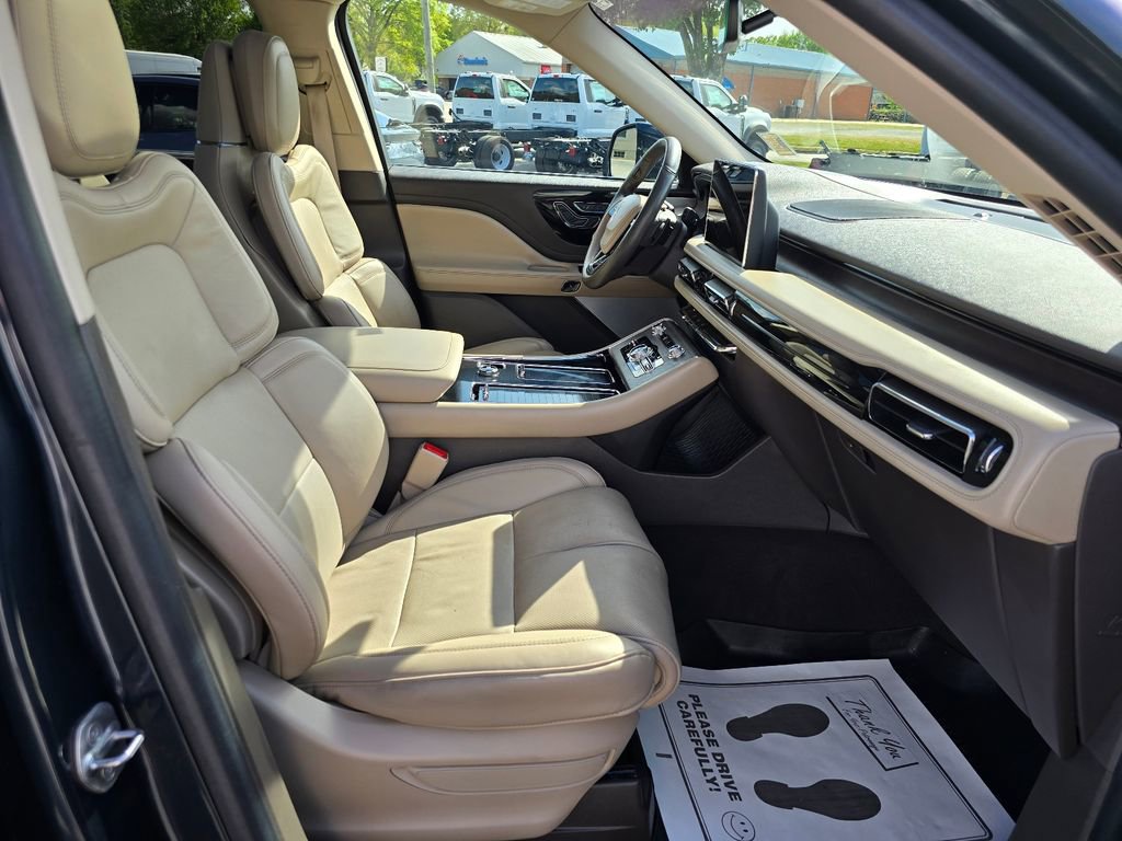Used 2022 Lincoln Aviator Reserve w/ Equipment Group 201A image 14