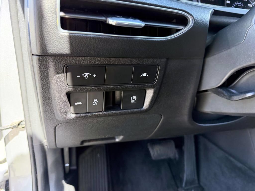 Certified 2023 Hyundai Sonata SEL FWD image 15