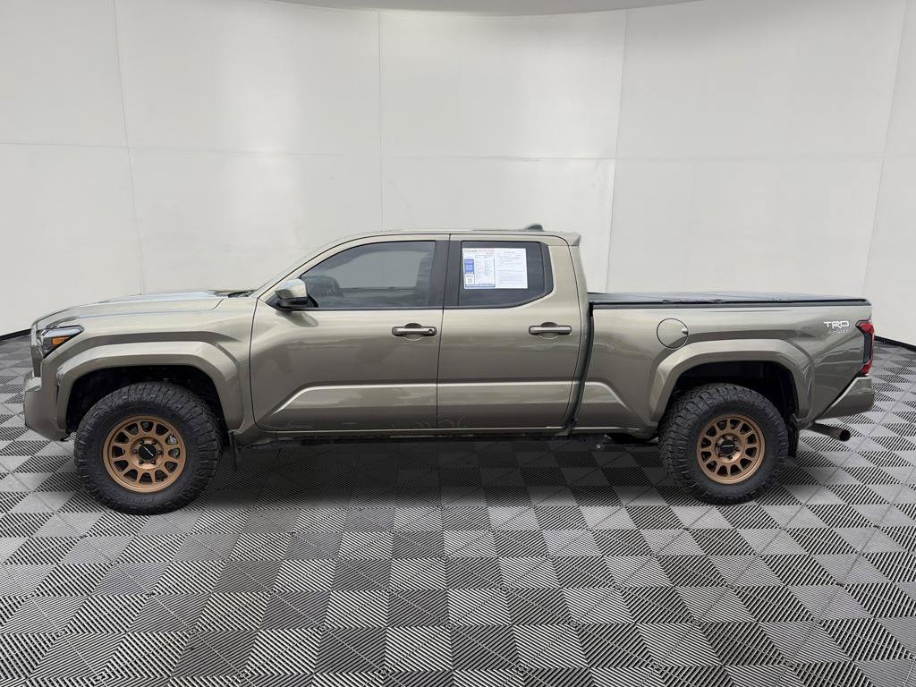 Used 2024 Toyota Tacoma TRD Sport AWD/4WD image 5