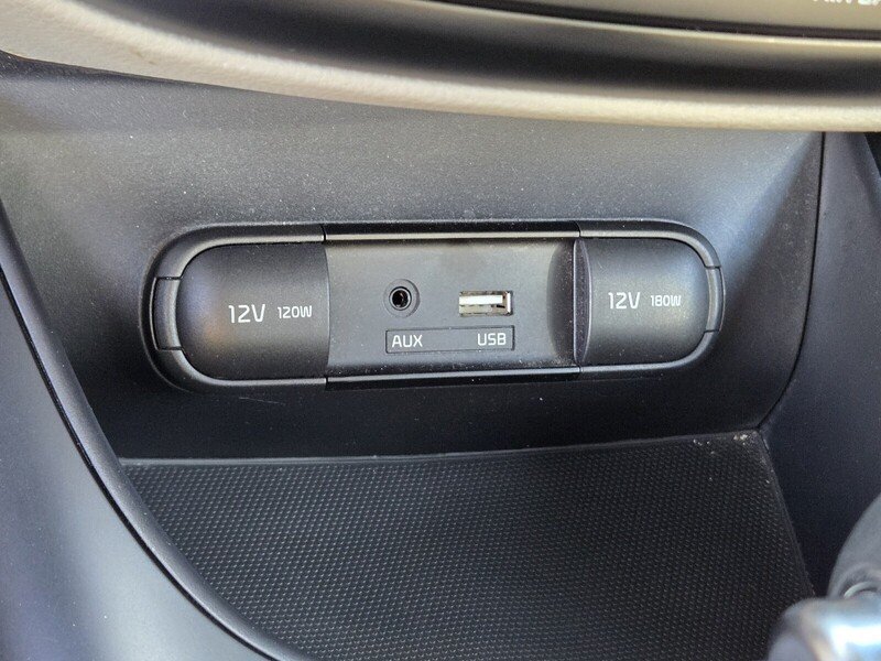 Used 2017 Kia Soul FWD image 22