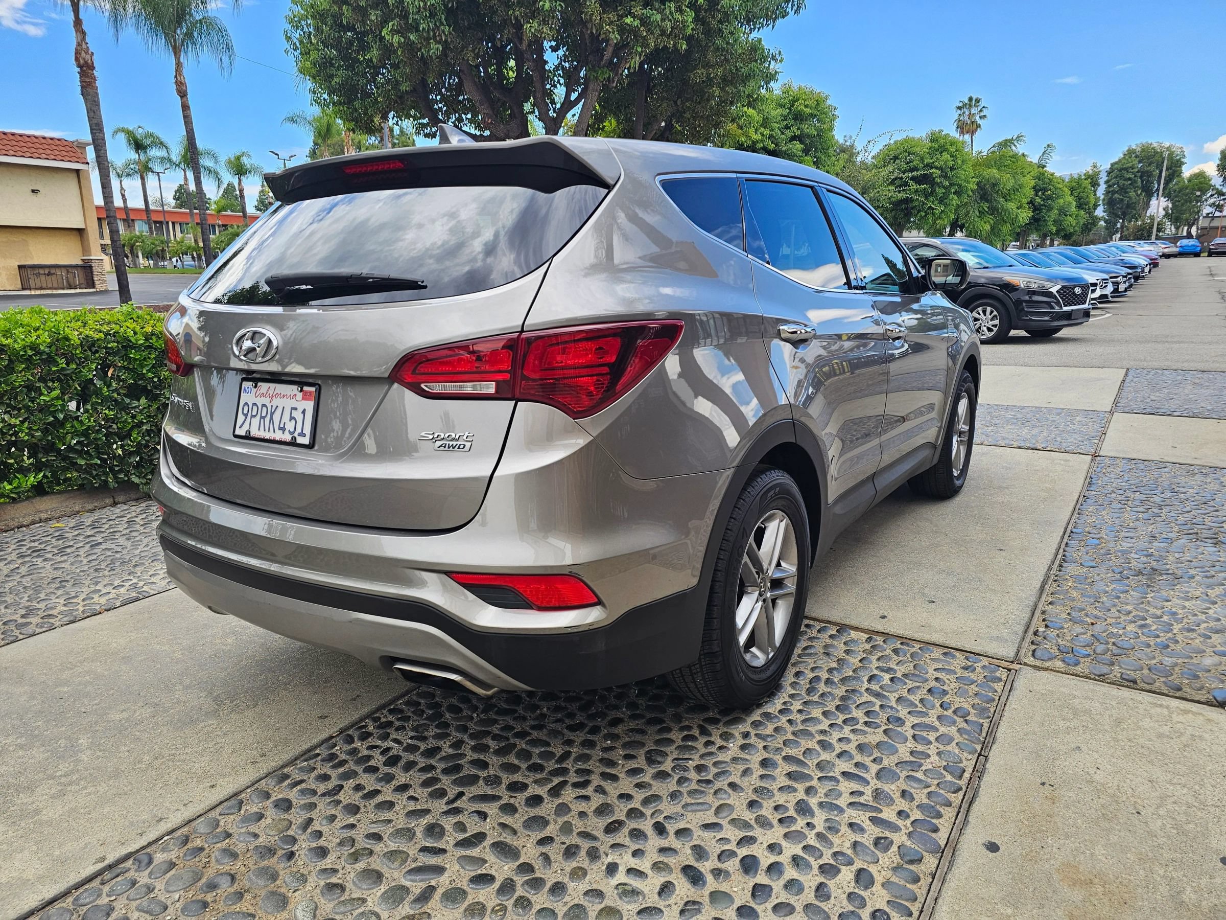 Used 2017 Hyundai Santa Fe Sport AWD/4WD image 5