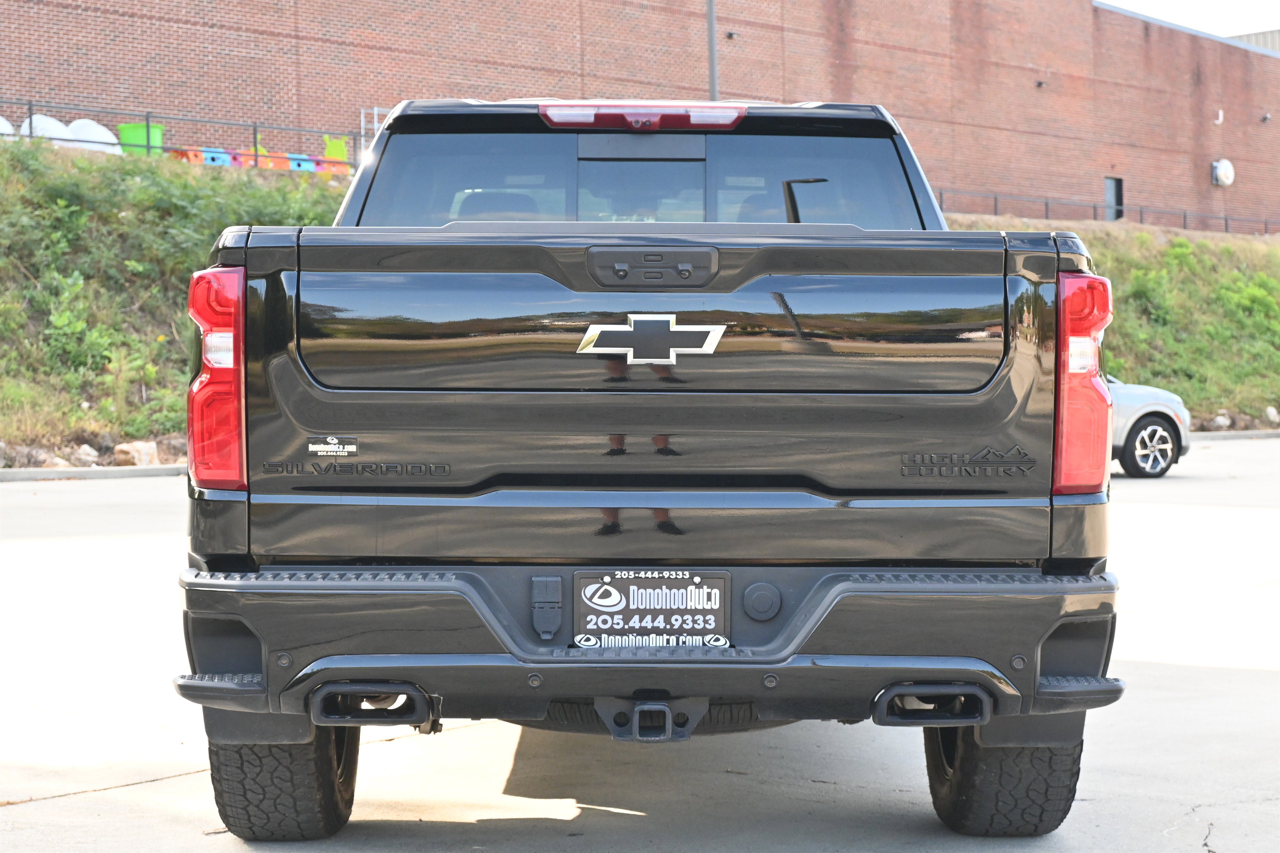 Used 2024 Chevrolet Silverado 1500 High Country w/ Midnight Edition image 8