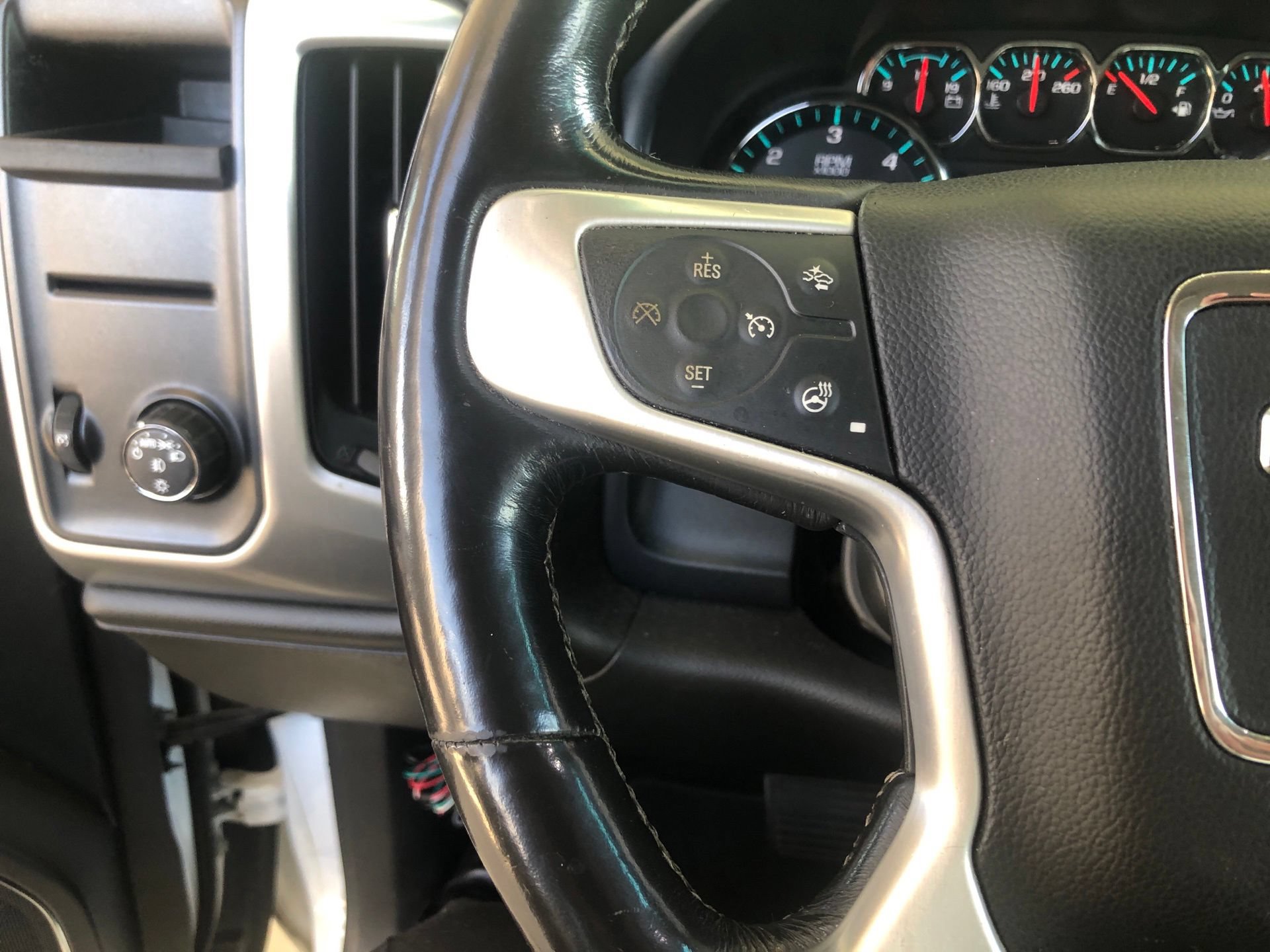 Used 2018 GMC Sierra 1500 SLT RWD image 16