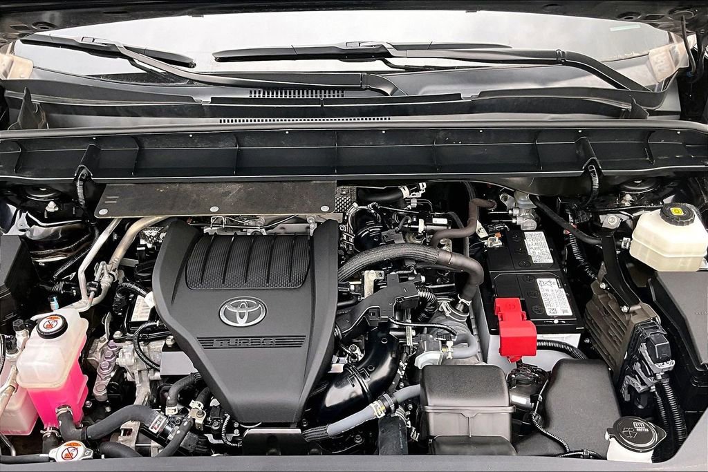 Used 2023 Toyota Highlander L image 30